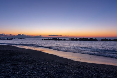 夜明け前の用宗海岸